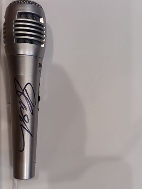Slash signed/autographed Microphone w/COA (Pyle PDMIK1) Guns N' Roses